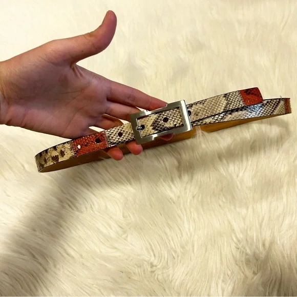 Vintage Saks Fifth Avenue Snakeskin Genuine Leather Belt Size Medium - Picture 4 of 5